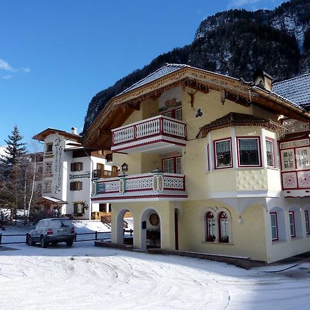 Appartamenti Majon Sotroi Campitello di Fassa Kültér fotó