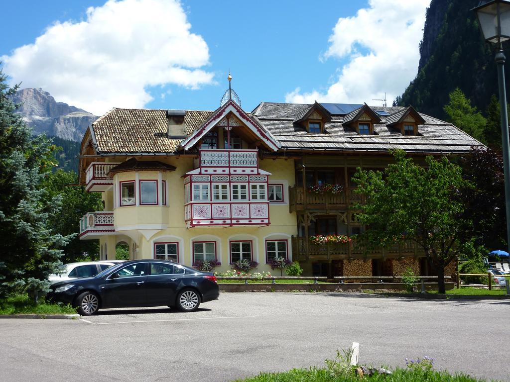 Appartamenti Majon Sotroi Campitello di Fassa Kültér fotó