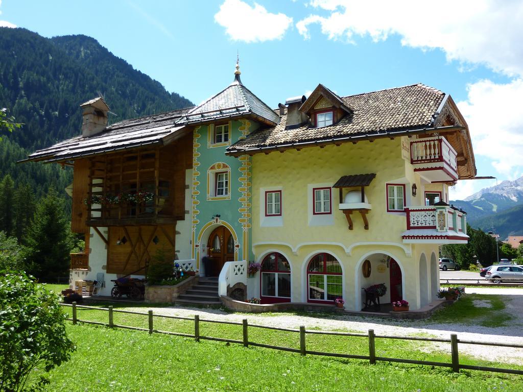 Appartamenti Majon Sotroi Campitello di Fassa Kültér fotó