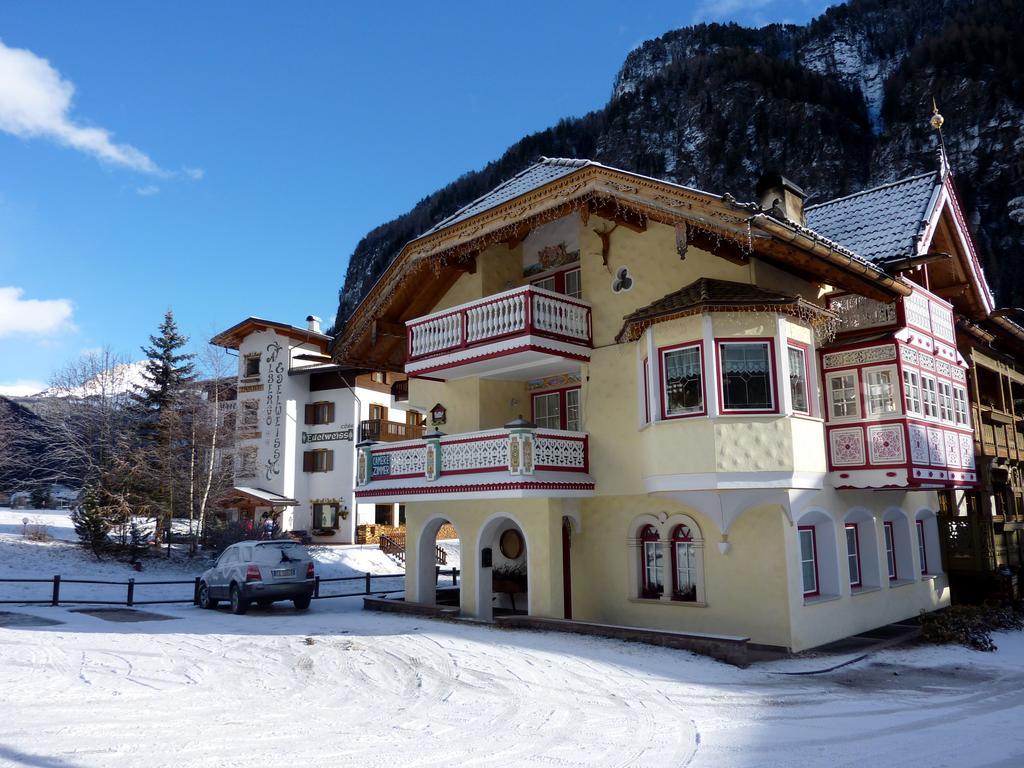 Appartamenti Majon Sotroi Campitello di Fassa Kültér fotó