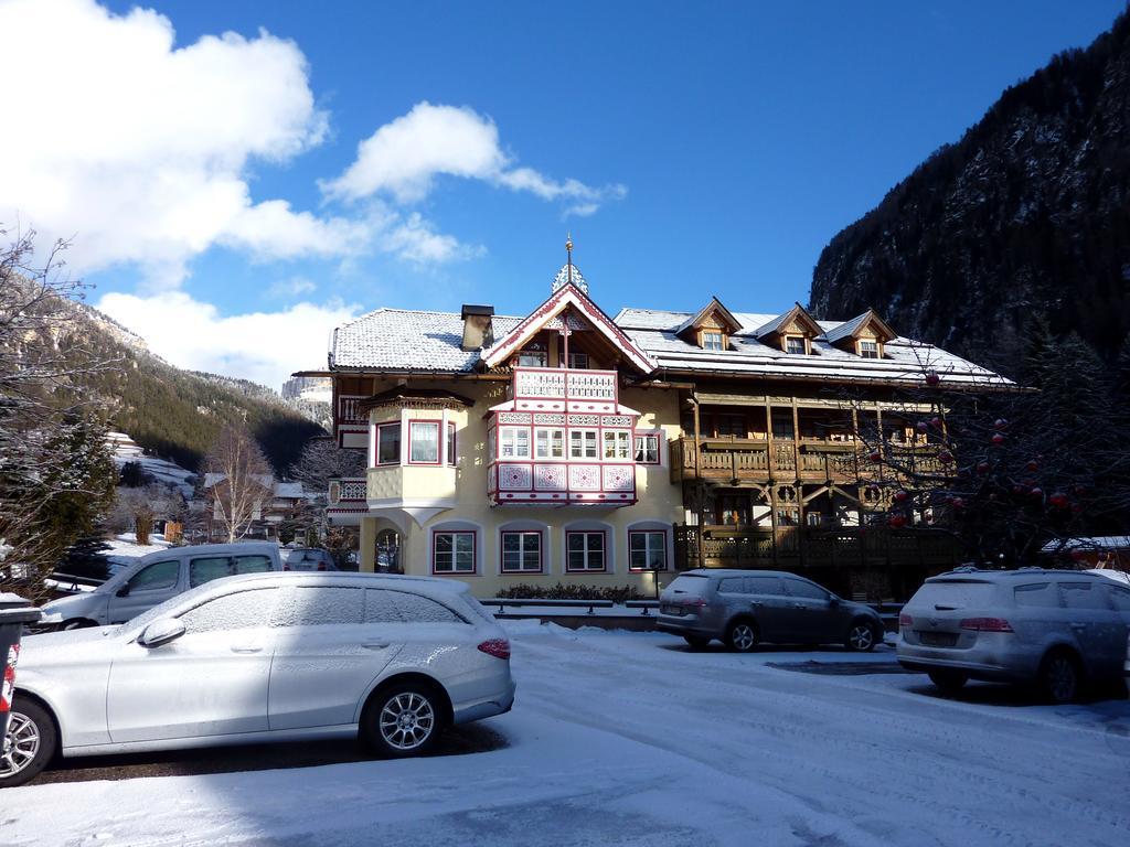 Appartamenti Majon Sotroi Campitello di Fassa Kültér fotó
